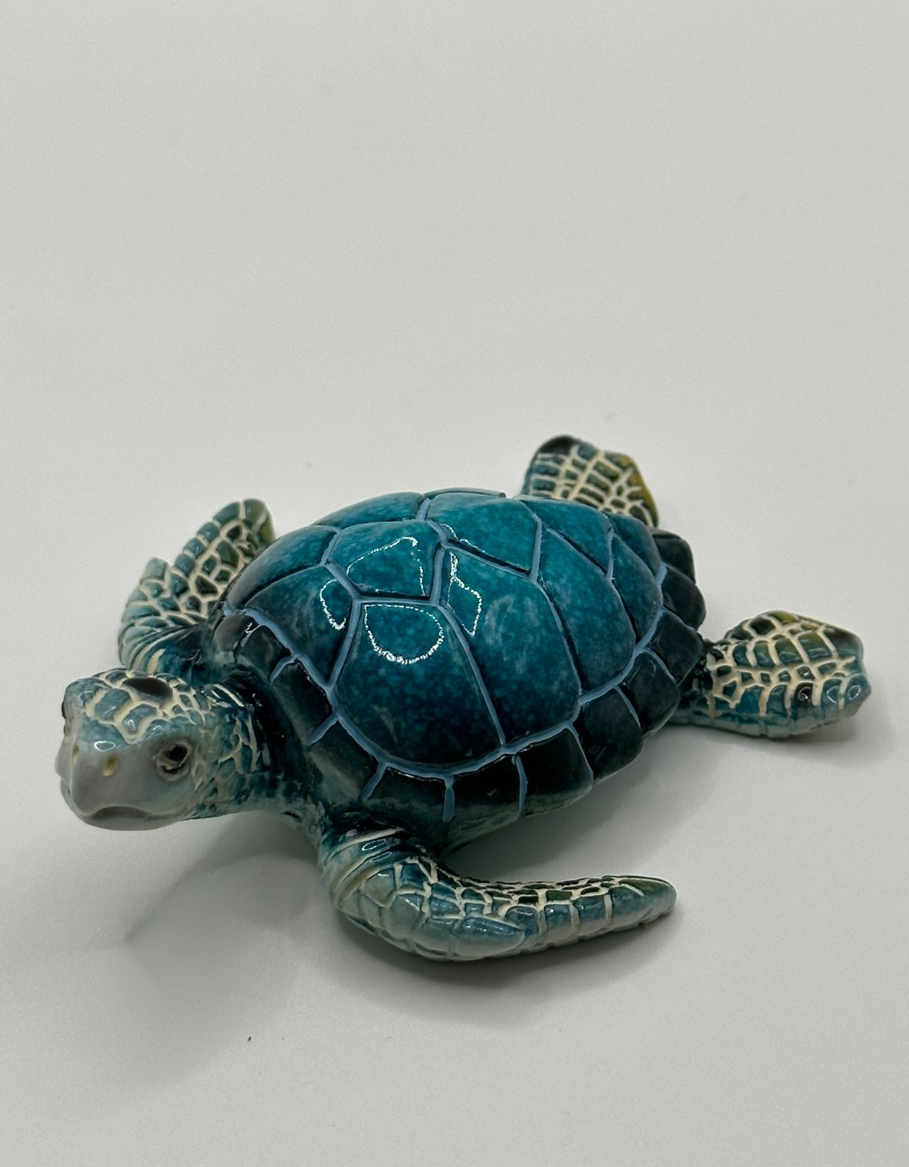 Bulk Q6 Aqua Turtle Figurine