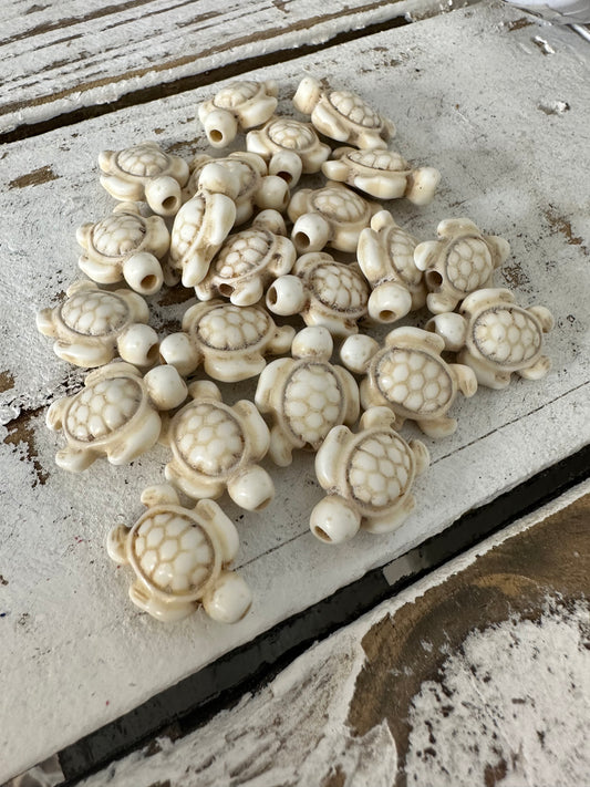 Cream Mini Turtle Beads